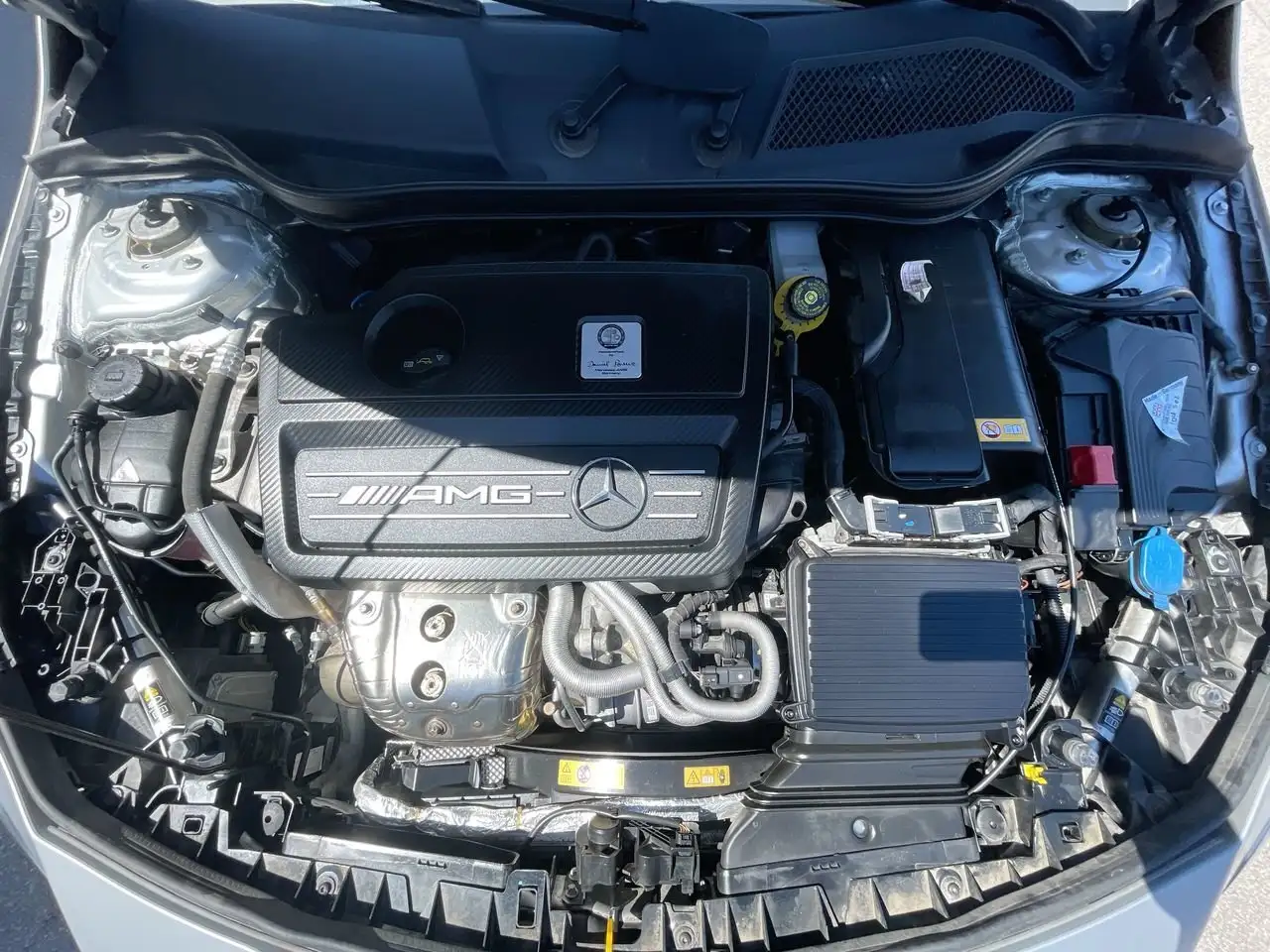 Mercedes-Benz CLA снимка Mercedes-Benz CLA