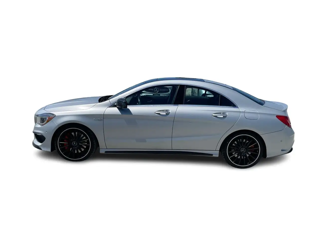 Mercedes-Benz CLA снимка Mercedes-Benz CLA