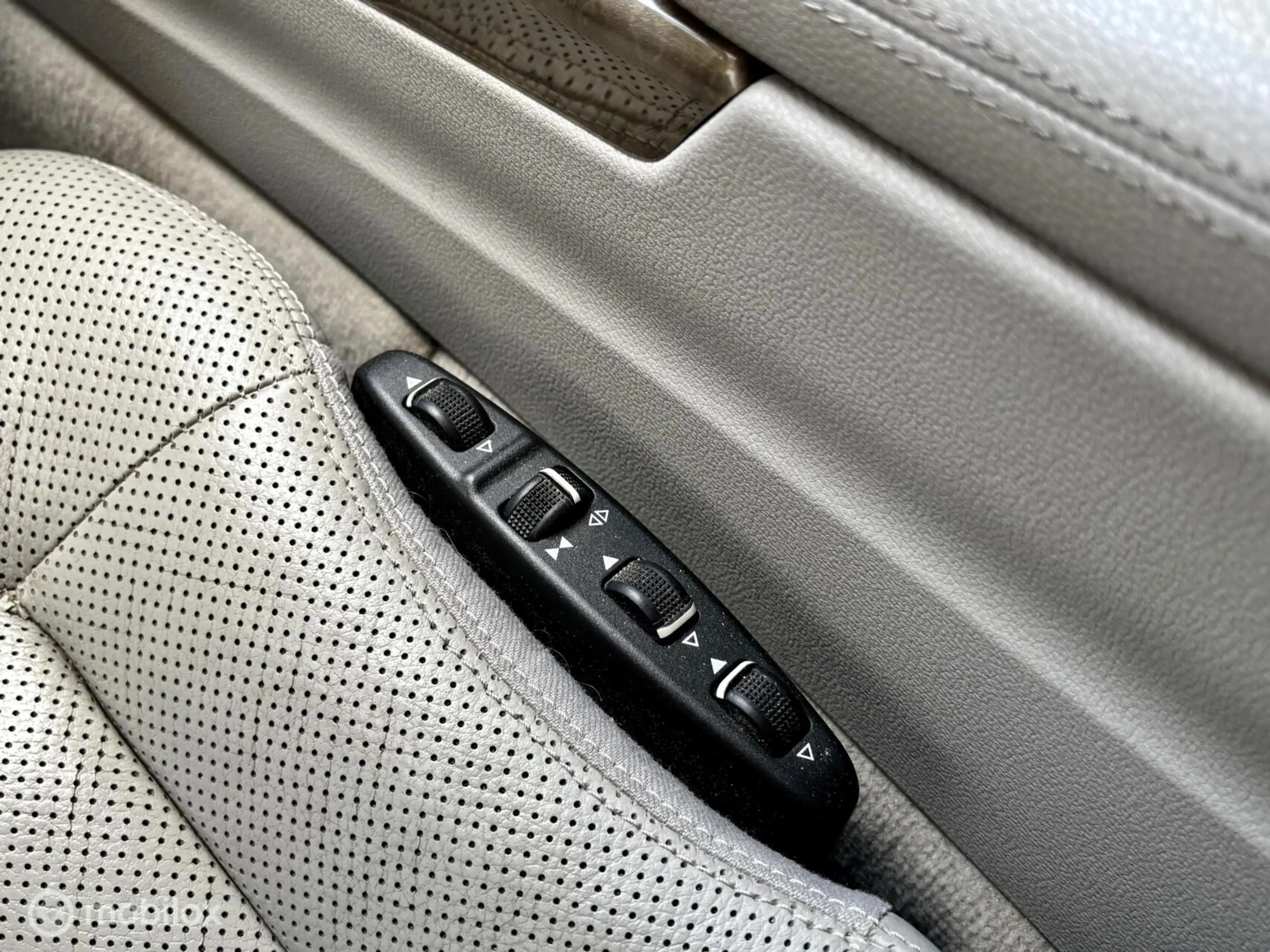 Mercedes-Benz E 350 CDI Elegance. NAVI, CAMERA, CRUISE. — photo 12