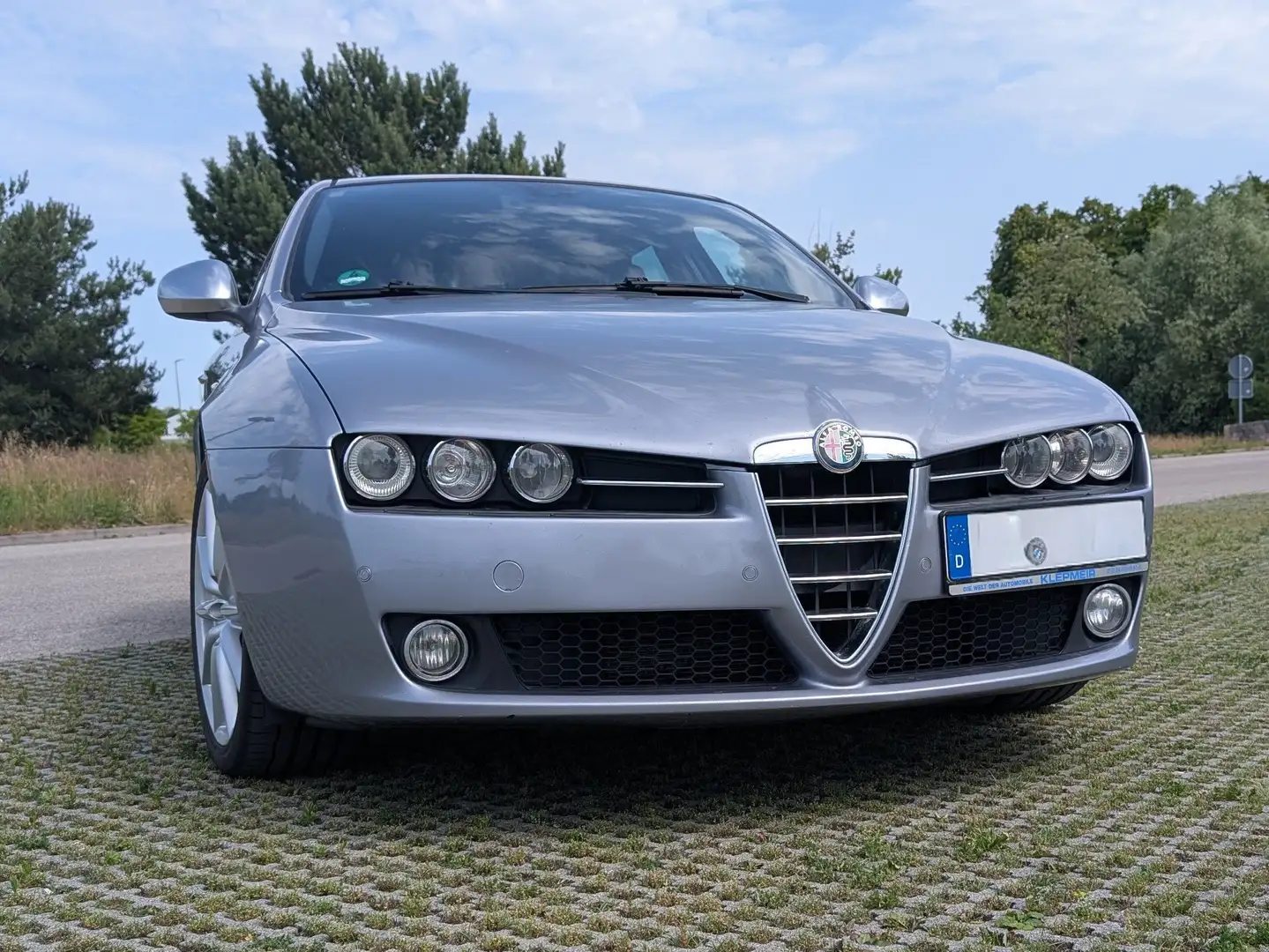 Alfa Romeo 159 159 Sportwagon 1.9 JTDM 16V DPF ti Grau - 1