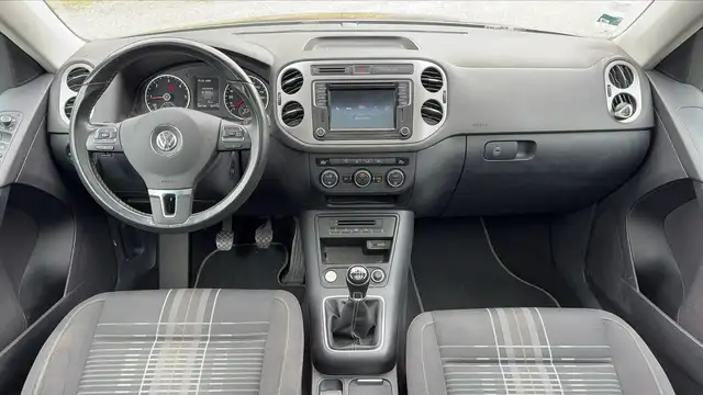 Volkswagen Tiguan view 11