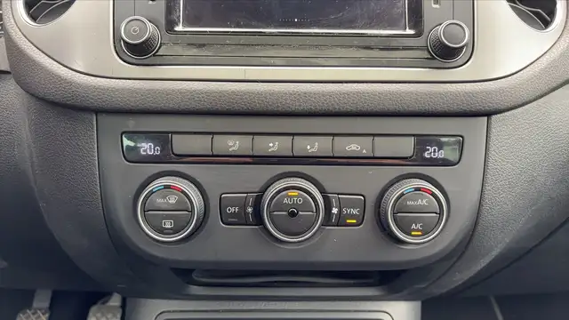 Volkswagen Tiguan view 13