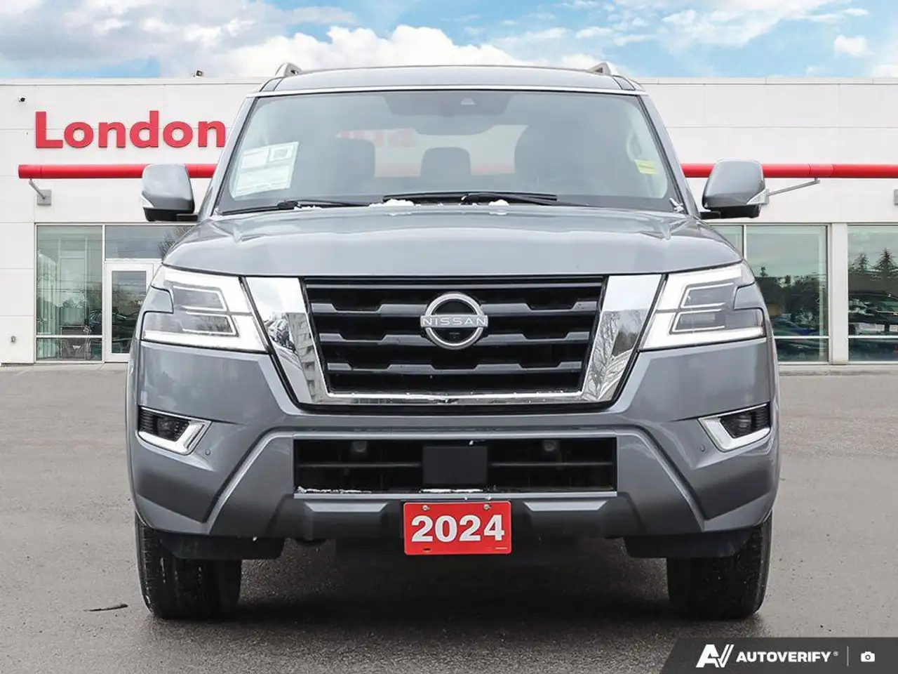 Nissan Armada снимка Nissan Armada
