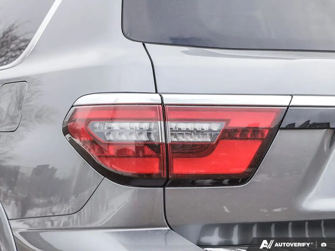 Nissan Armada снимка Nissan Armada