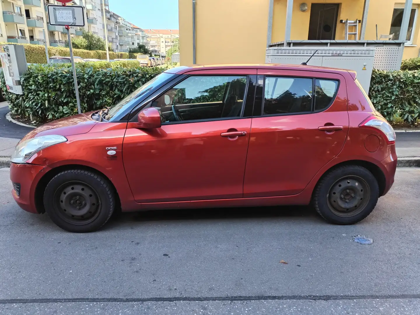 Suzuki Swift Swift 1.3 DDiS Comfort Orange - 1