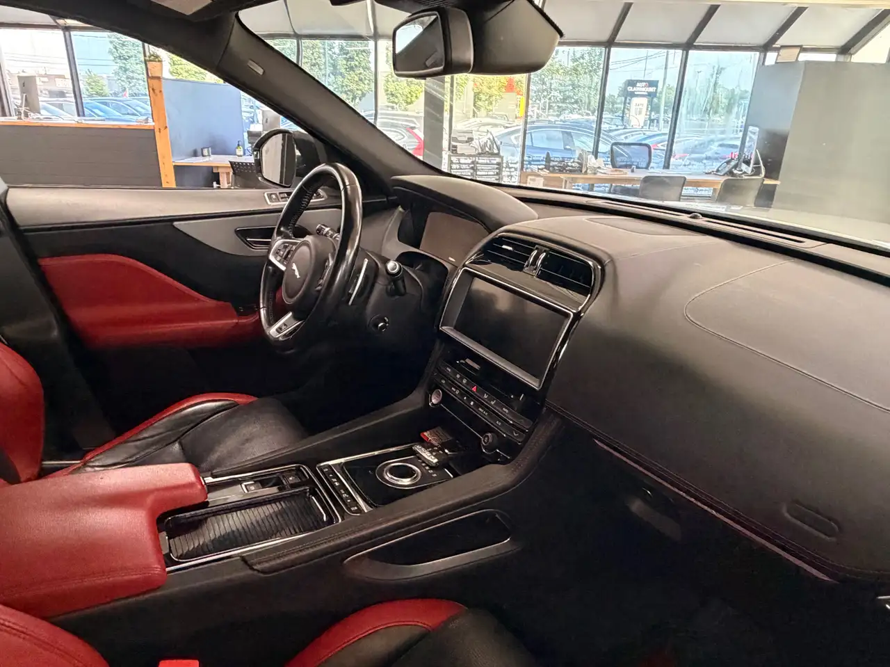 Jaguar F-Pace fotografie Jaguar F-Pace