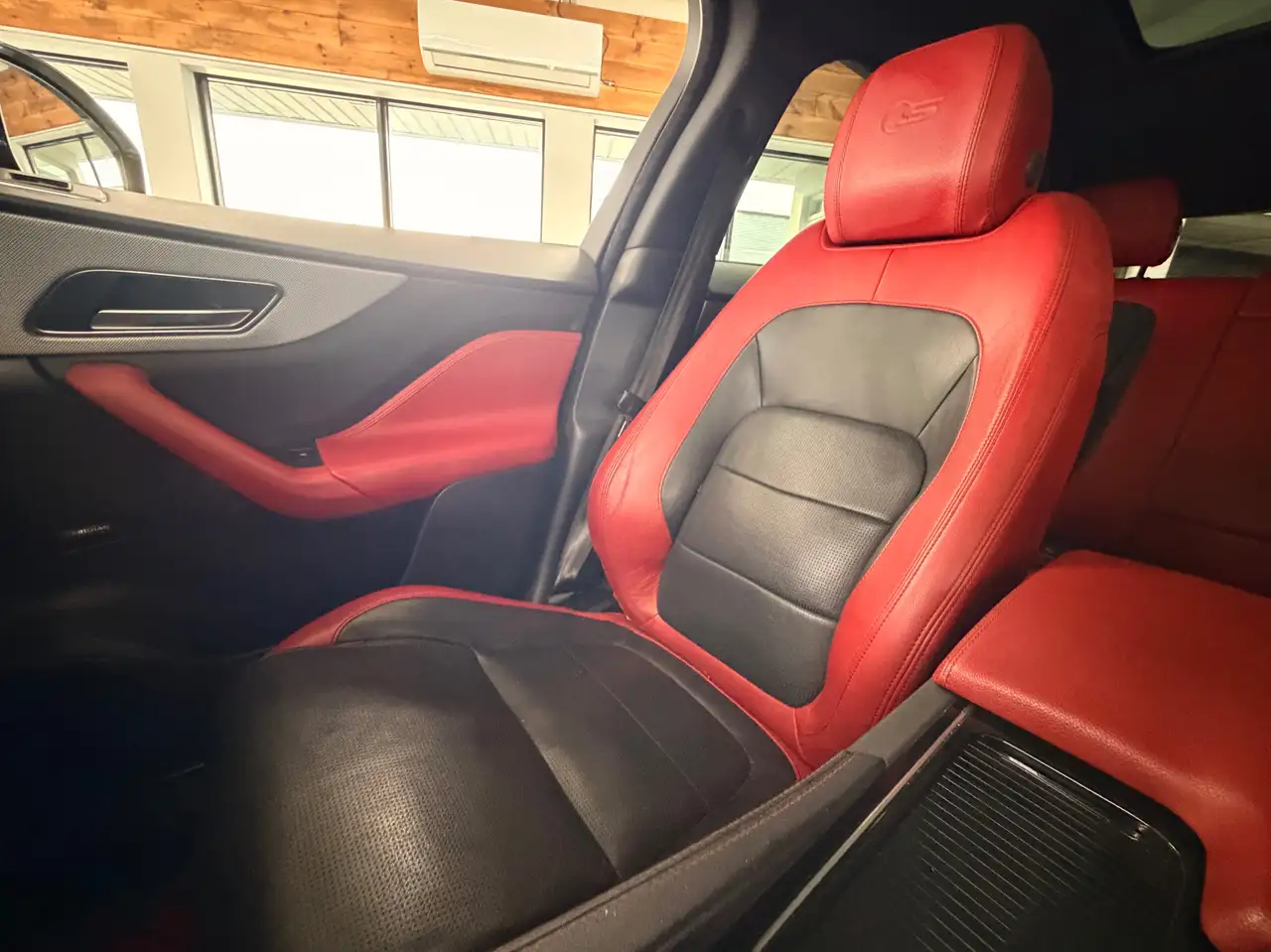Jaguar F-Pace fotografie Jaguar F-Pace