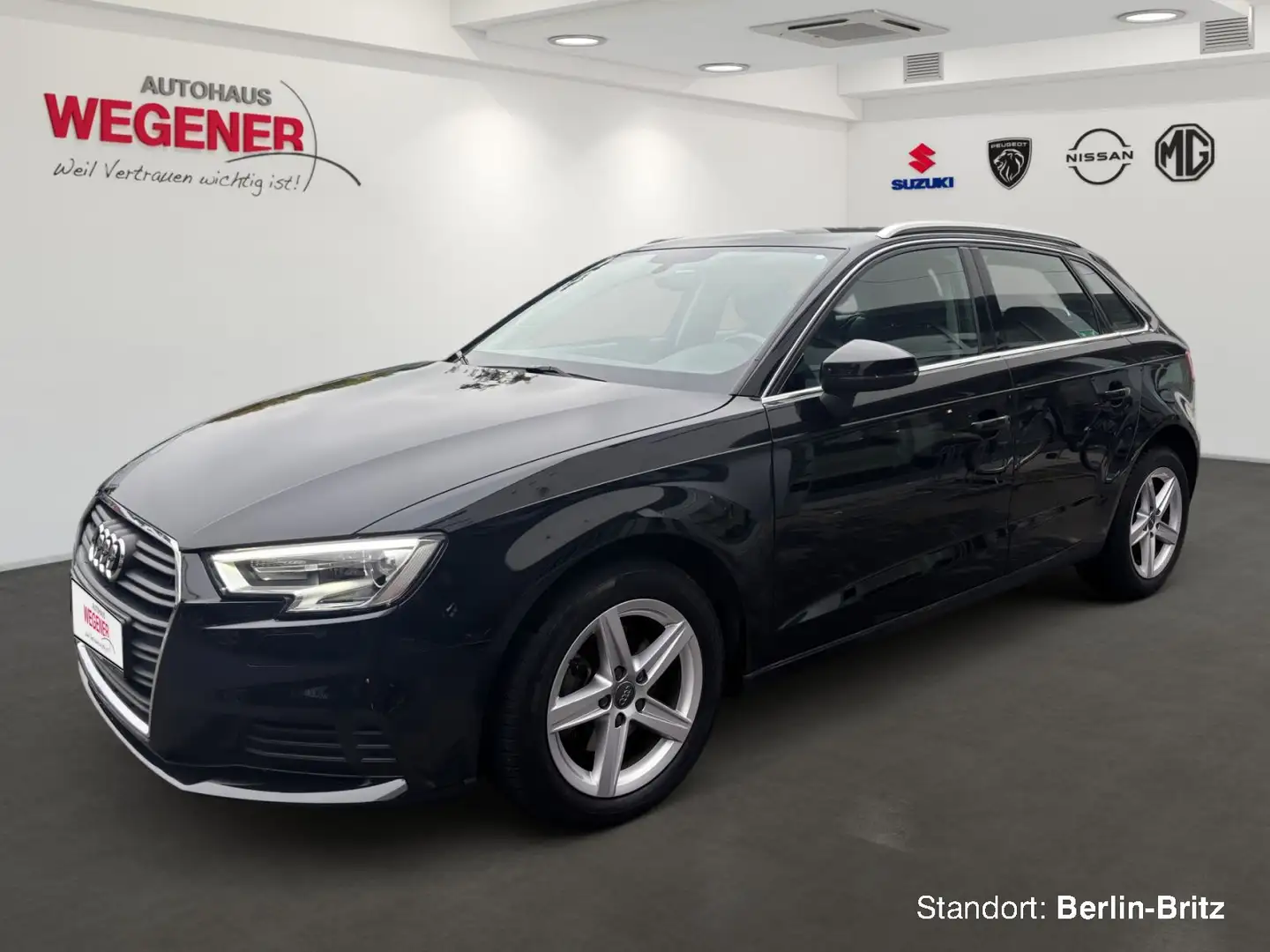 Audi A3 TFSI 1.0 Sportback MT NAVI PDC XENON SHZ ALLW Schwarz - 1