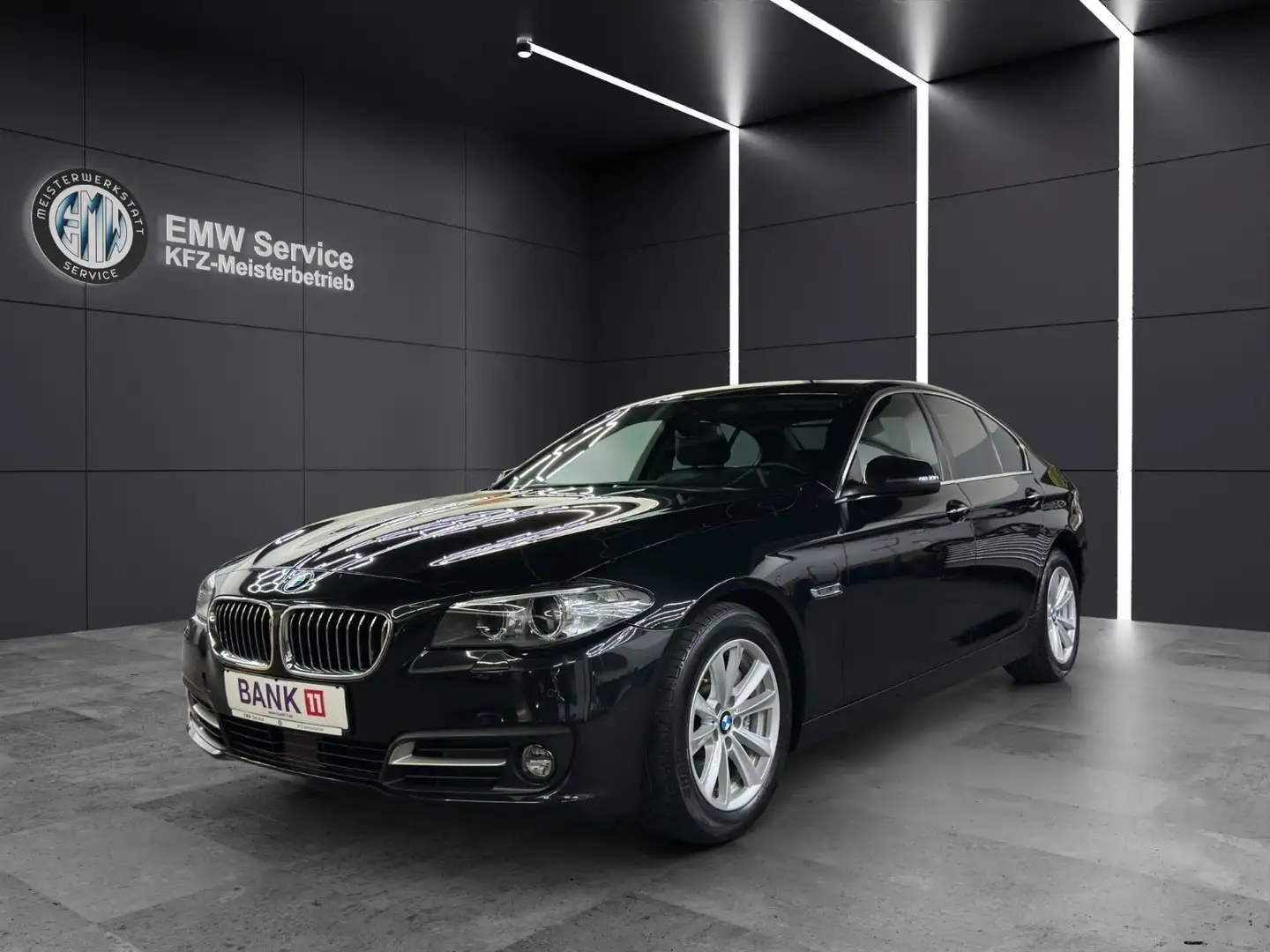 BMW 530 d xDrive F10 Aut.AHK* StHz HiFi Unfallfrei Schwarz - 1