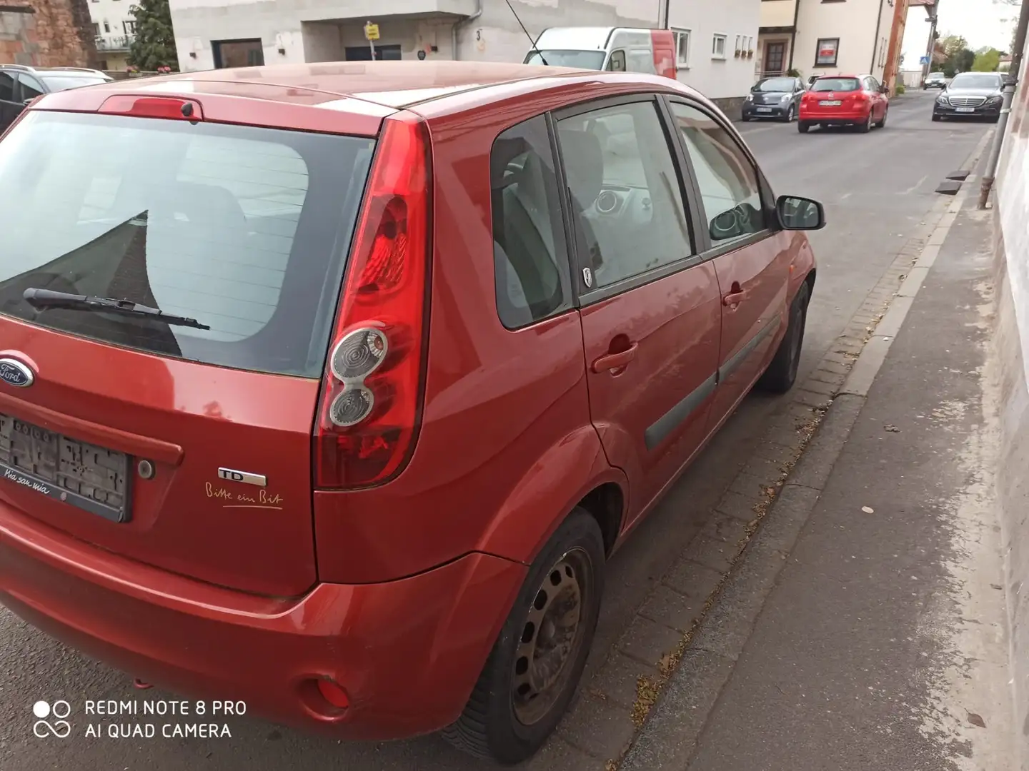 Ford Fiesta 1.6 TDCI Ambiente, 90PS Pomarańczowy - 2