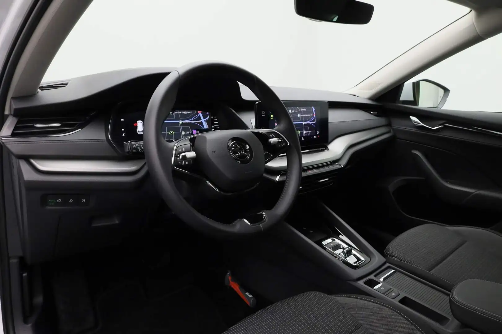 Skoda Octavia Combi 1.0 e-TSI 110PK DSG Business Edition | Navi Wit - 2