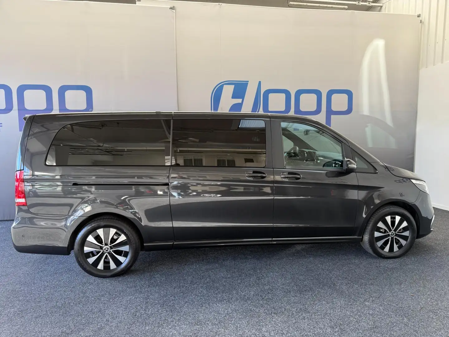 Mercedes-Benz EQV 300 L3 - 8 pers. Vol opties - Leer - EQV interieur - e Gris - 2