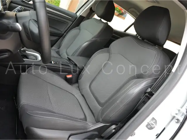 Renault Megane view 7