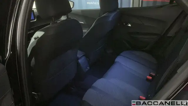 Peugeot 2008 view 9