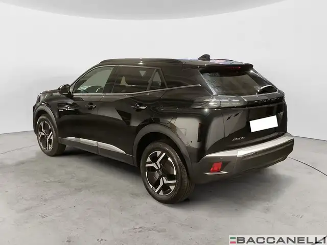 Peugeot 2008 view 2