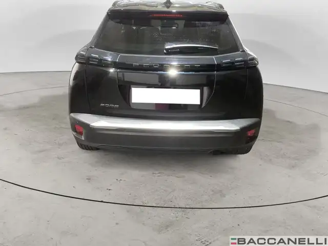 Peugeot 2008 view 3