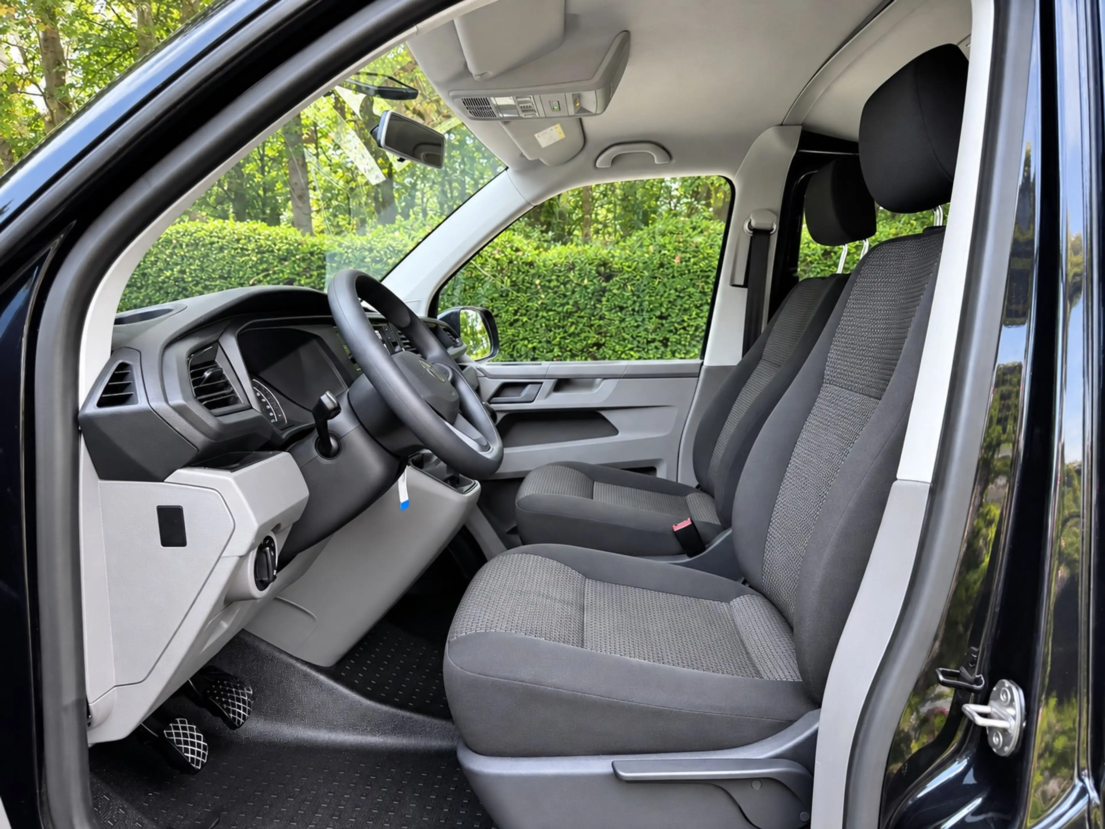Volkswagen T6.1 Transporter 2.0 TDI • 150 PK • Dubbele Cabine • 5-Zit • Camera • PDC V+A • Airco — photo 13