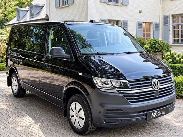 Volkswagen T6.1 Transporter 2.0 TDI • 150 PK • Dubbele Cabine • 5-Zit • Camera