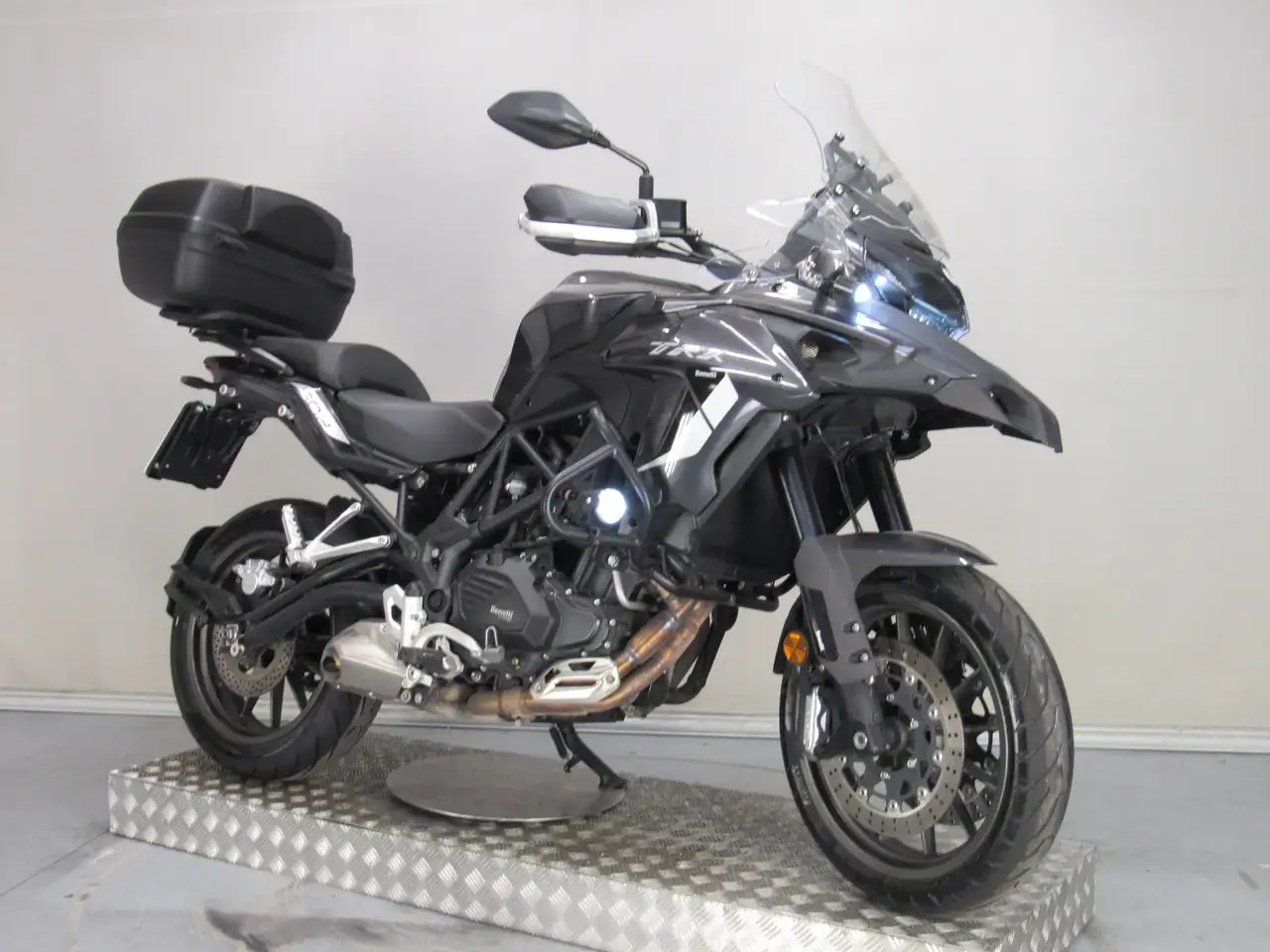 Benelli TRK 502