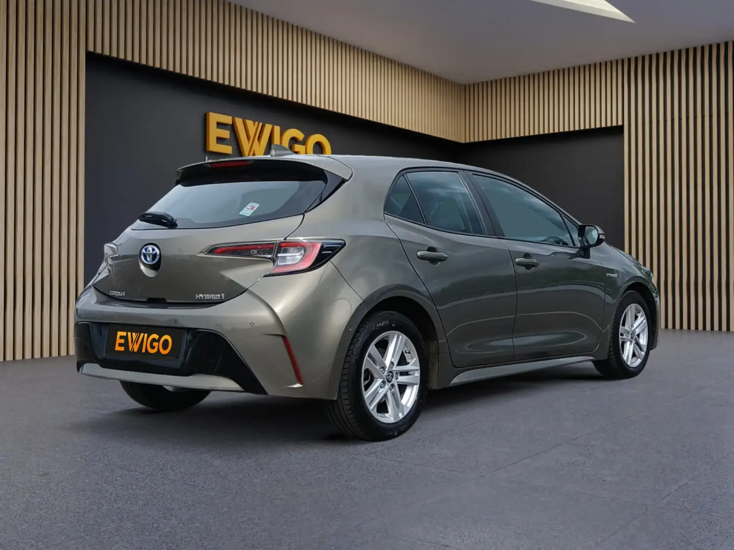 Toyota Corolla 1.8 122 FULL-HYBRID DYNAMIC BUSINESS BVA - 2