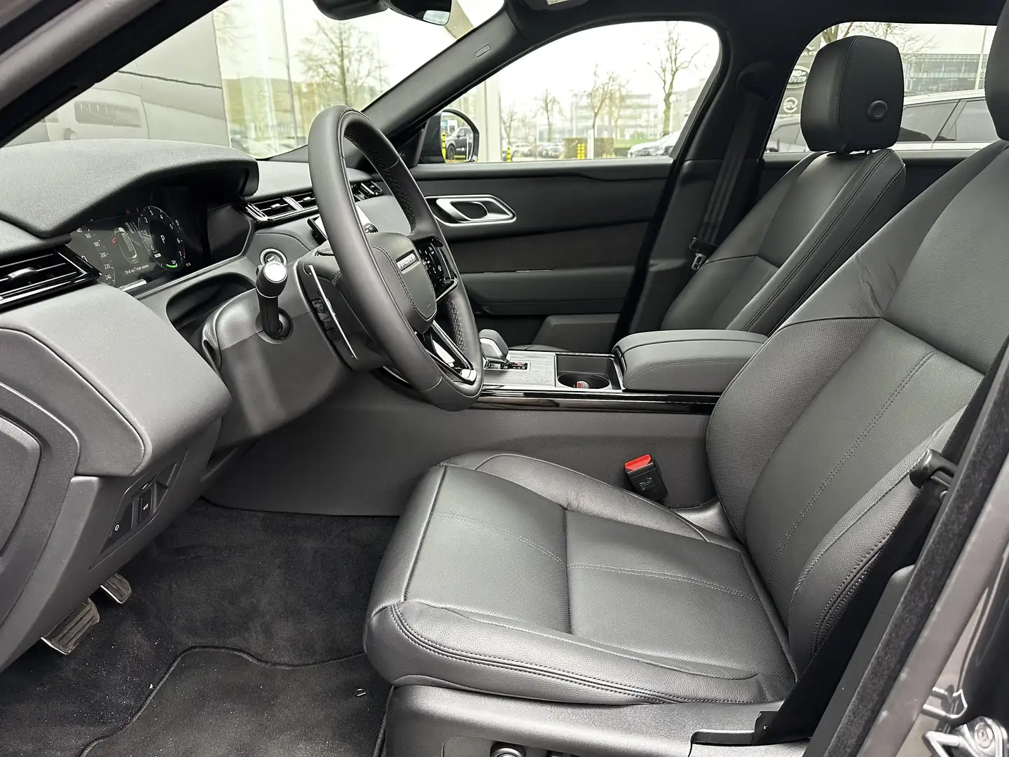 Land Rover Range Rover Velar P400e Dynamic SE Gris - 2