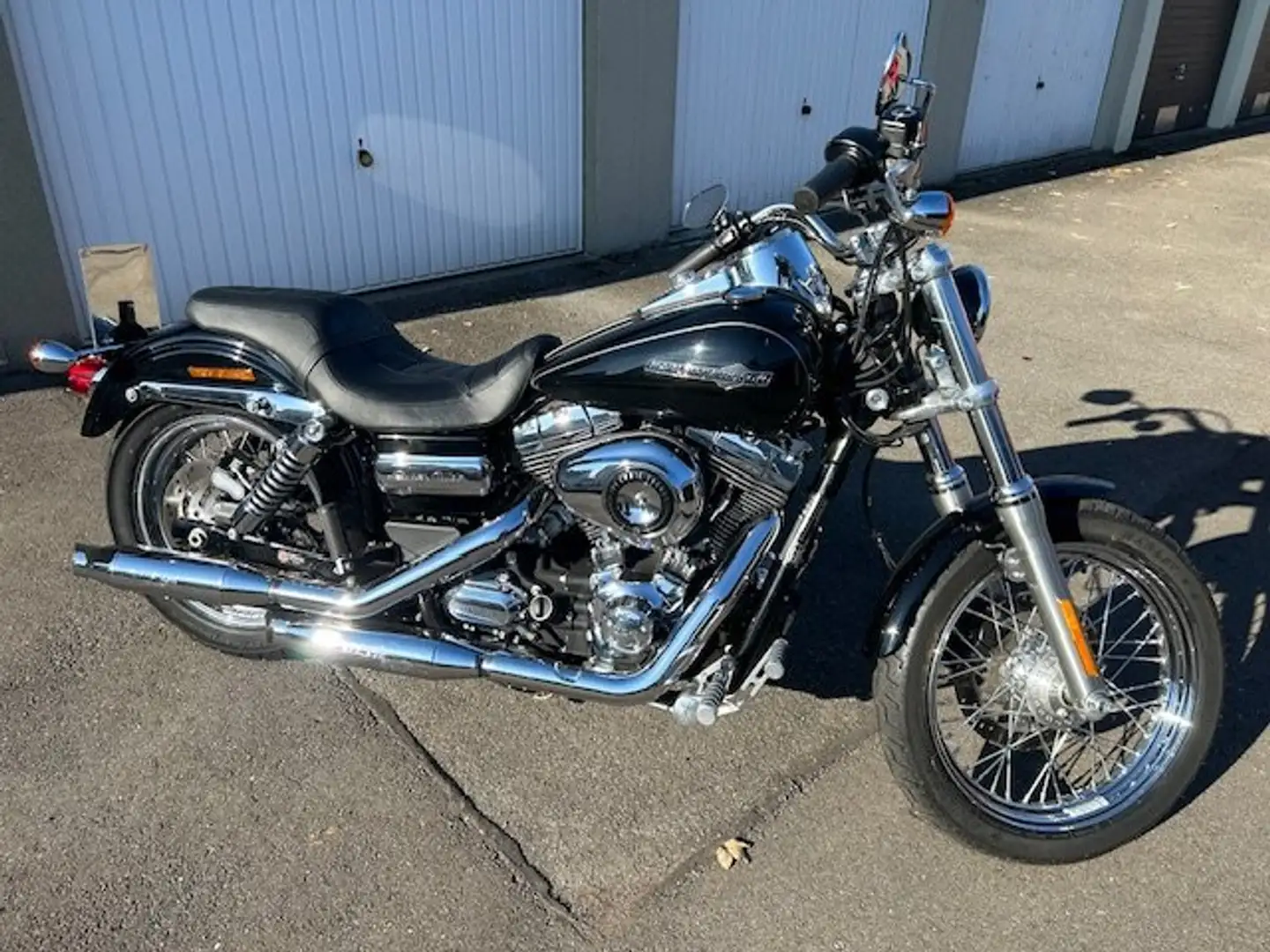 Harley-Davidson Dyna Super Glide FXDC 103 Schwarz - 1