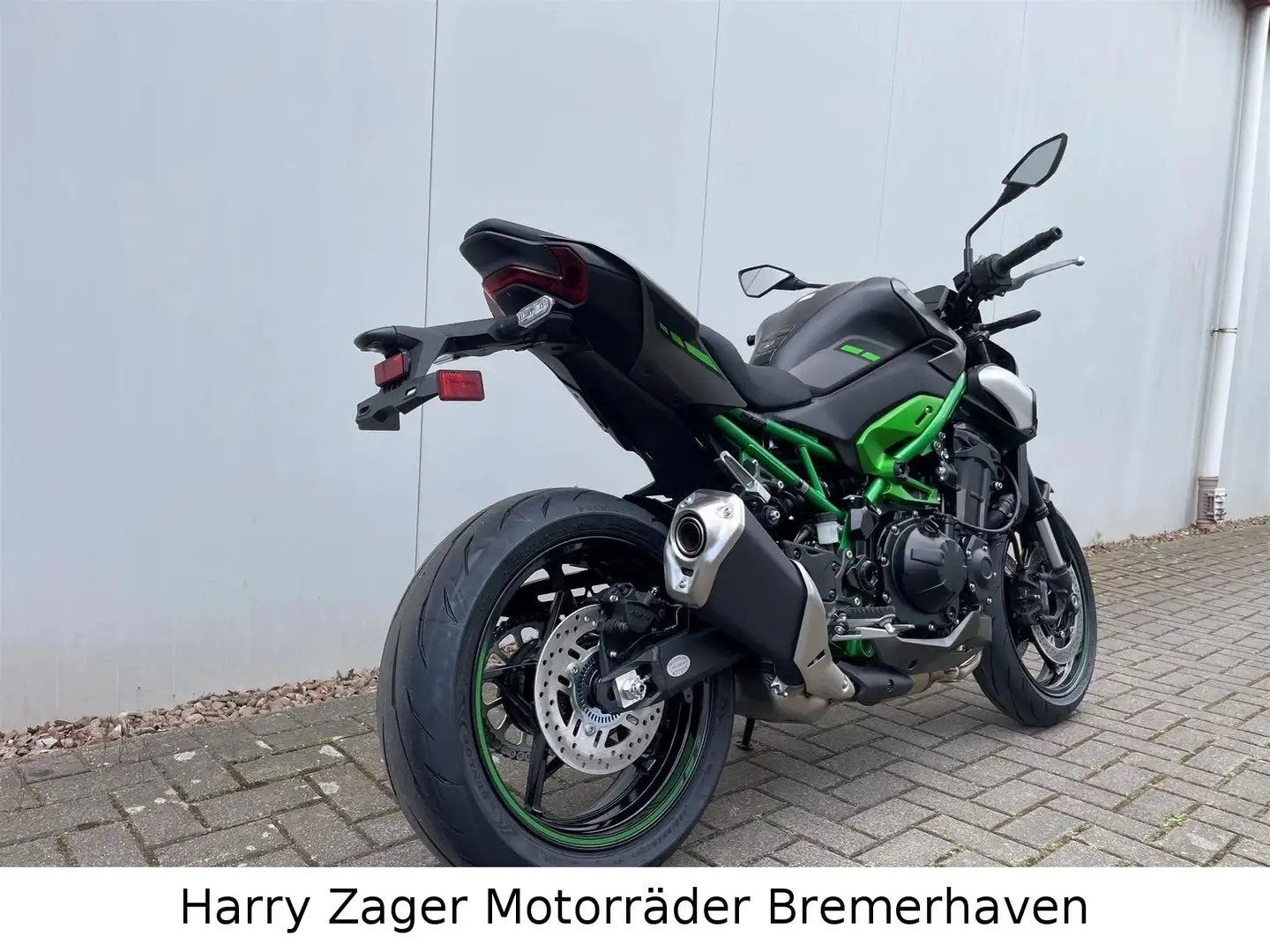 Kawasaki Z 900 70kW sofort lieferbar! 800,- Starterbonus Зелений - 2