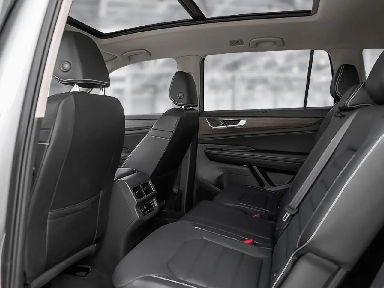 Volkswagen Atlas снимка Volkswagen Atlas