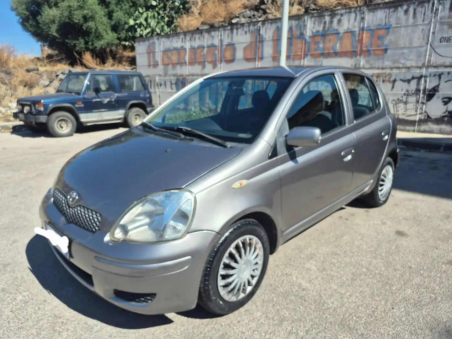 Toyota Yaris 1.4 d-4d 5 PORTE 75 CV Bronzo - 1