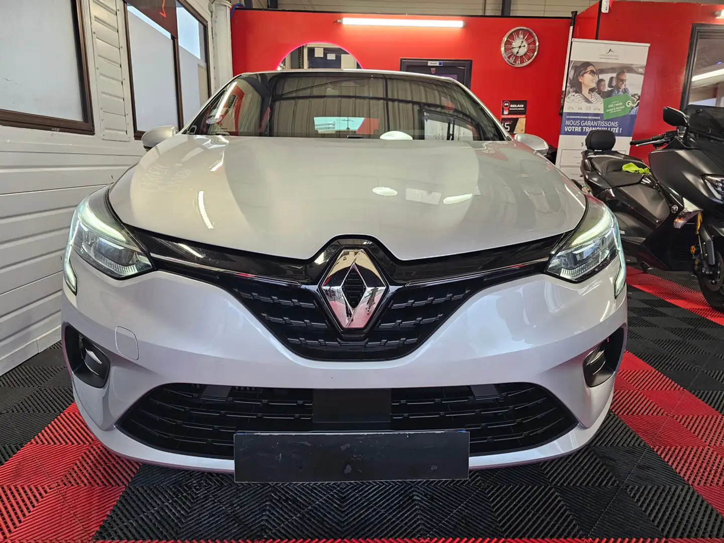 Renault Clio tce 100 59001kms Grau - 2