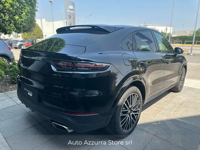 Porsche Cayenne view 6