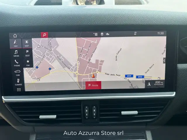 Porsche Cayenne view 12