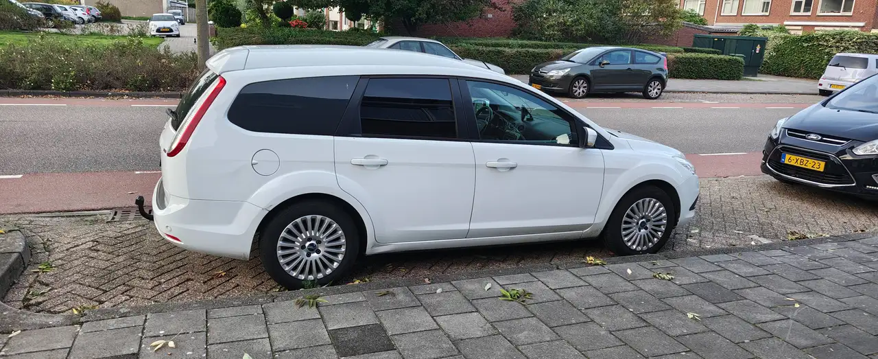Ford Focus FOCUS WAGON VAN 1.6 TDCI DPF 66KW EURO 5 — photo 1 of 5