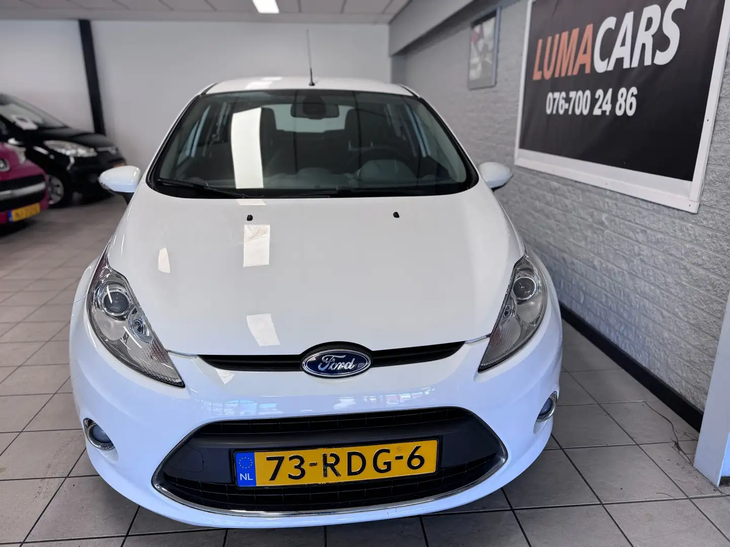 Ford Fiesta 1.25 Titanium Weiß - 2