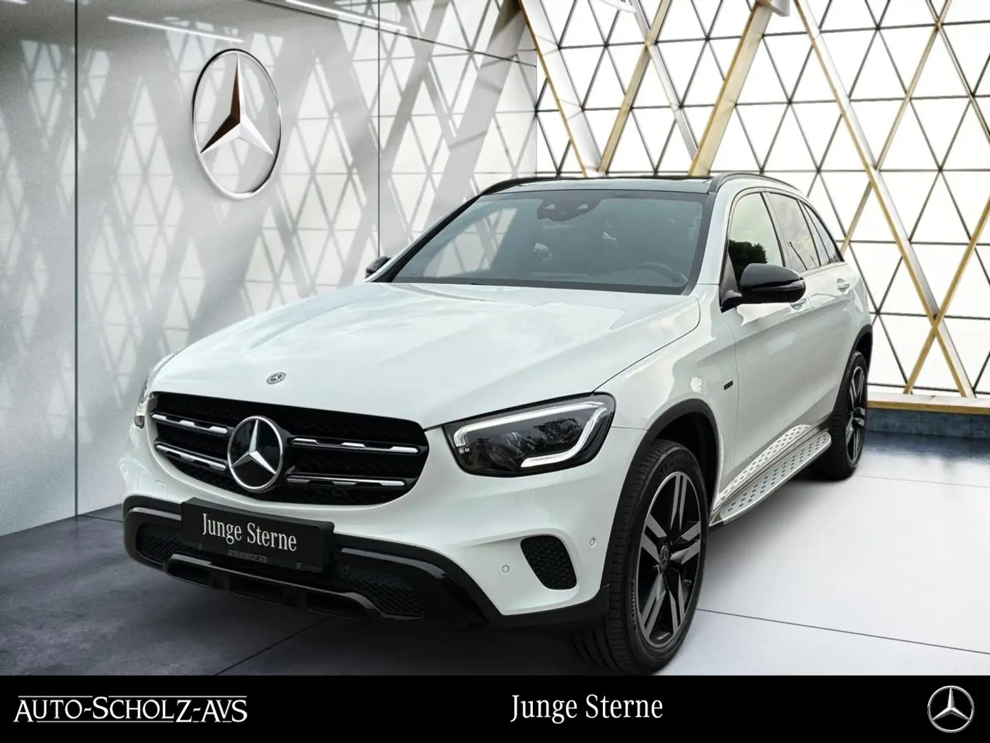 Mercedes-Benz GLC 300 e 4MATIC Night*AHK*Pano*Distro*Easy-Pack Blanc - 1