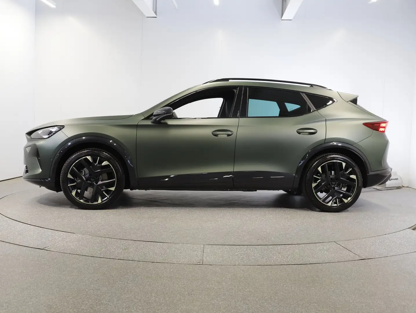 CUPRA Formentor TRIBE 1.5 e-TSI 150 PS DSG Grün - 2