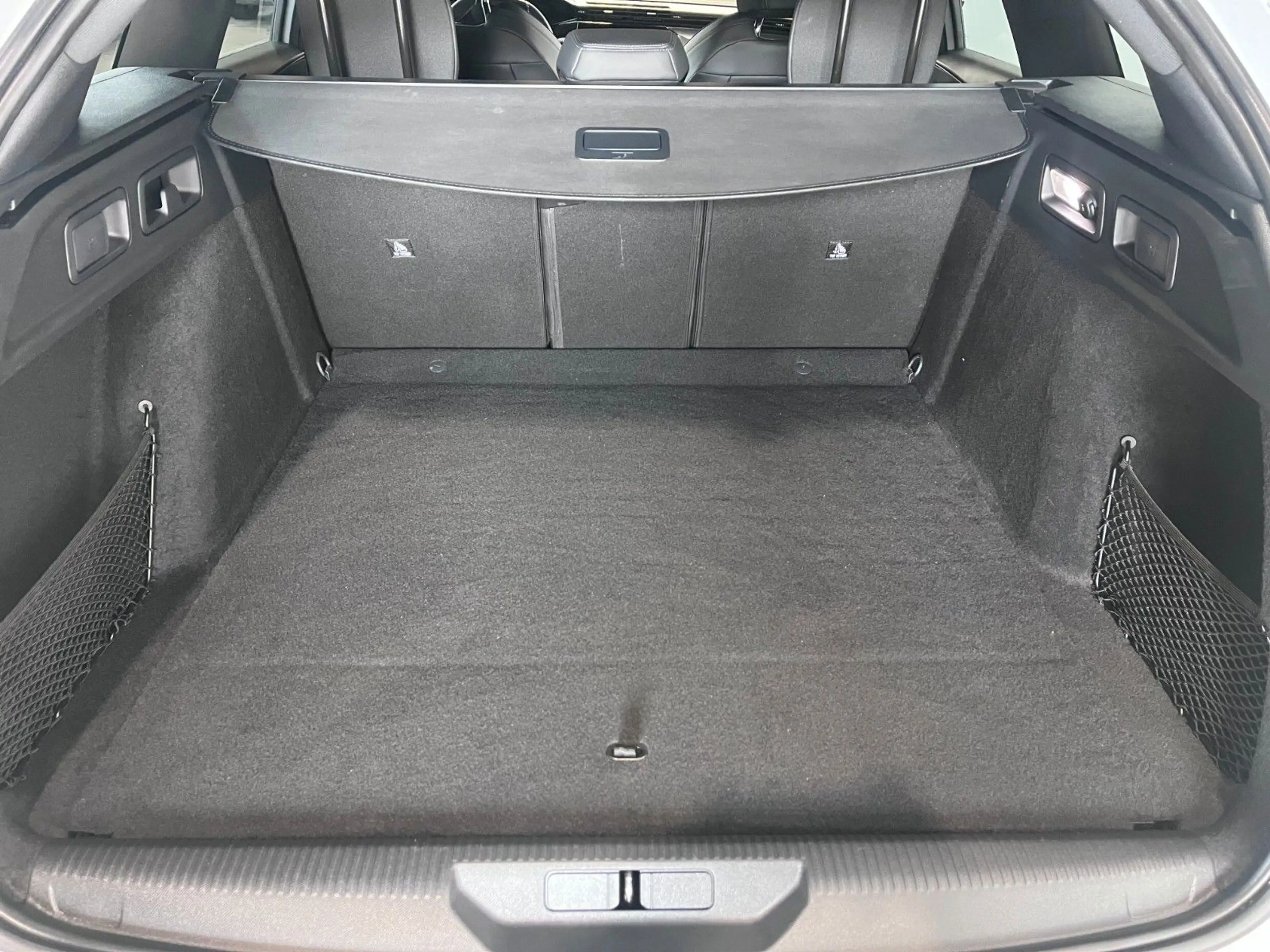 Peugeot 308 GT  1.2 *Automatik* — photo 7