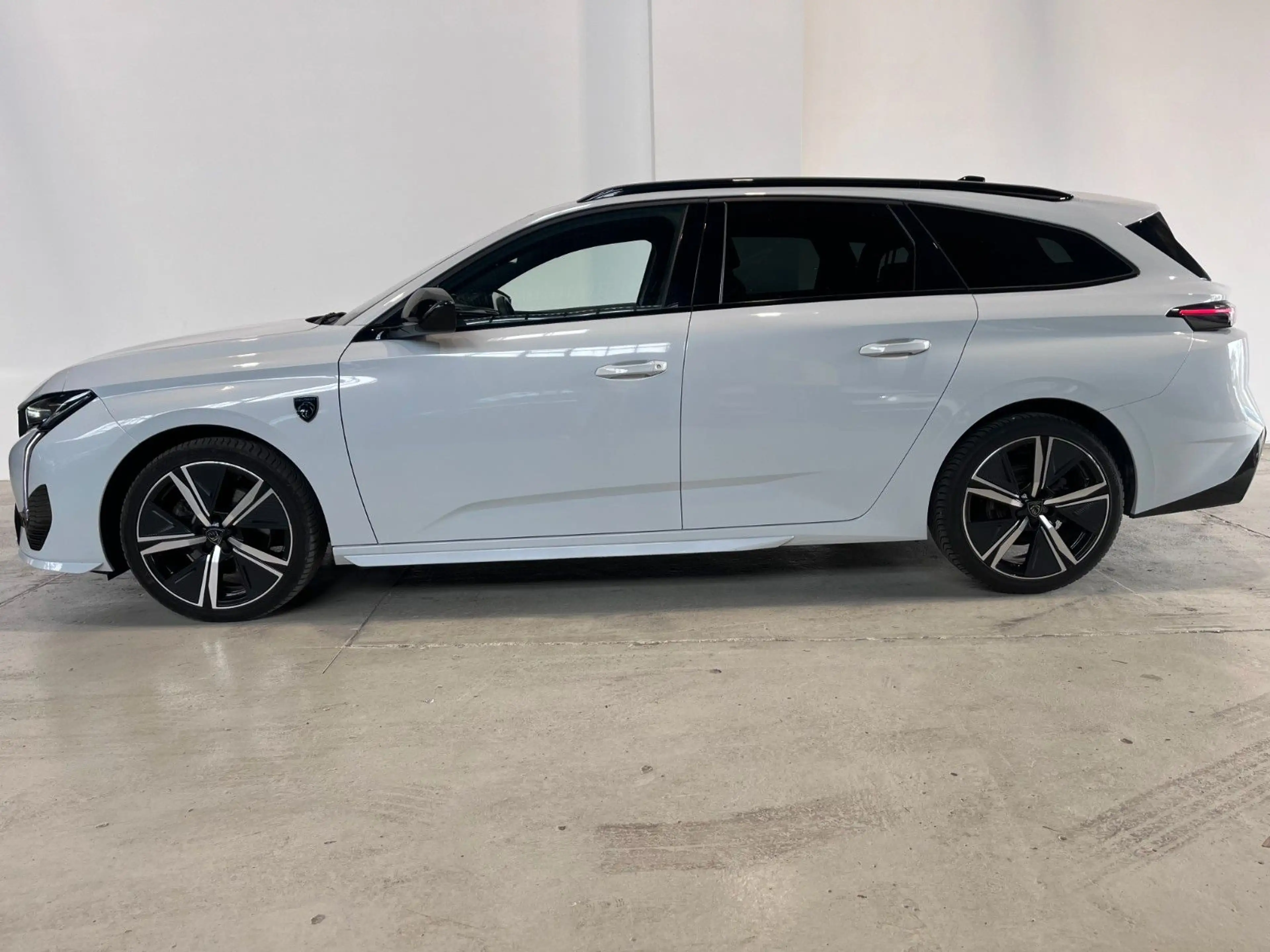 Peugeot 308 GT  1.2 *Automatik* — photo 5