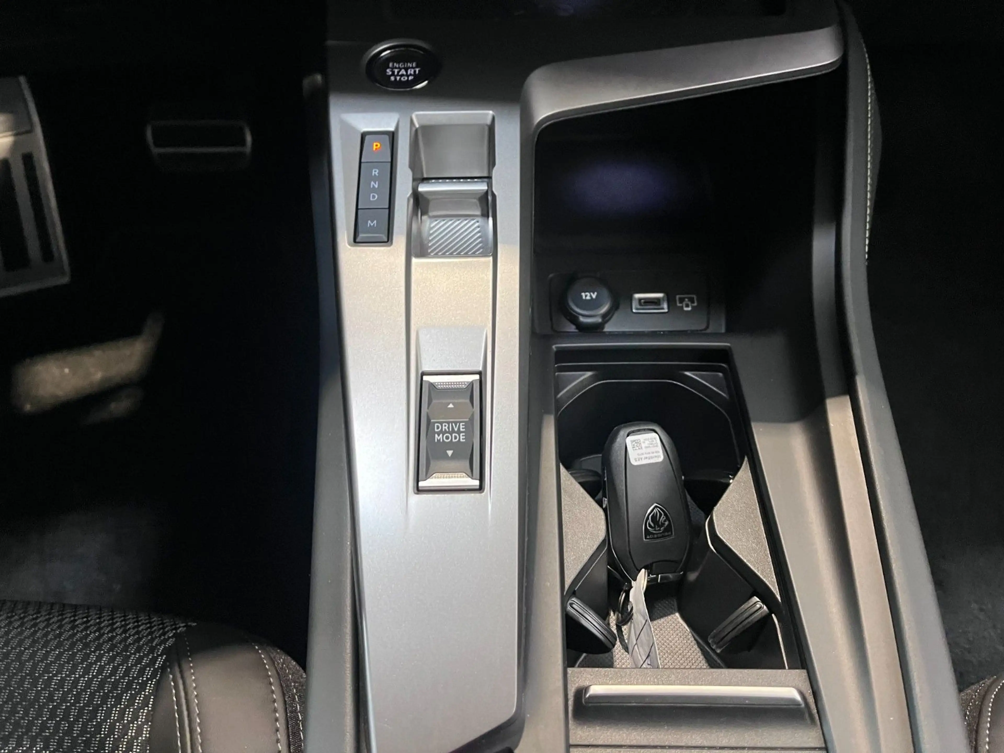 Peugeot 308 GT  1.2 *Automatik* — photo 14