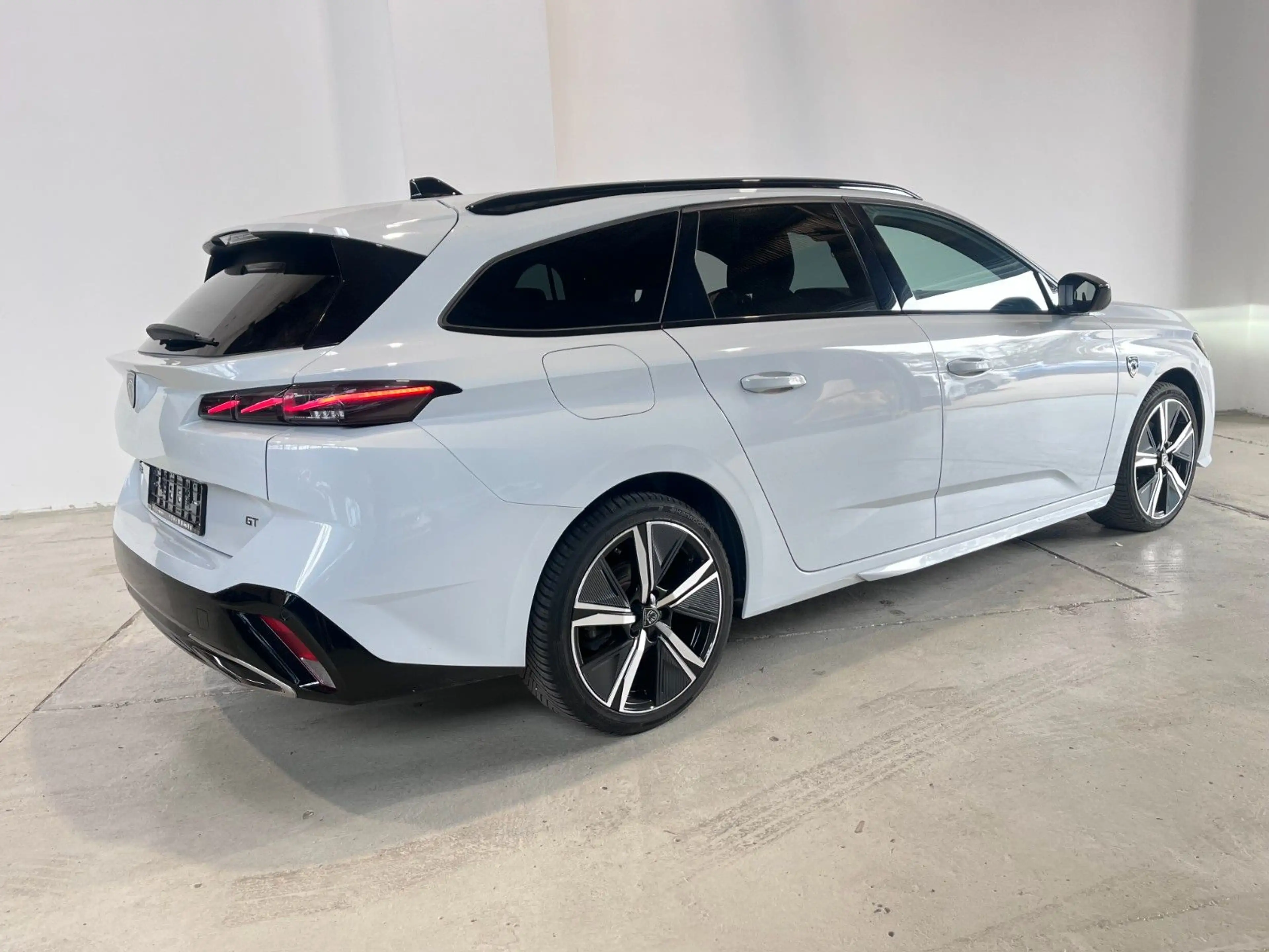 Peugeot 308 GT  1.2 *Automatik* — photo 3