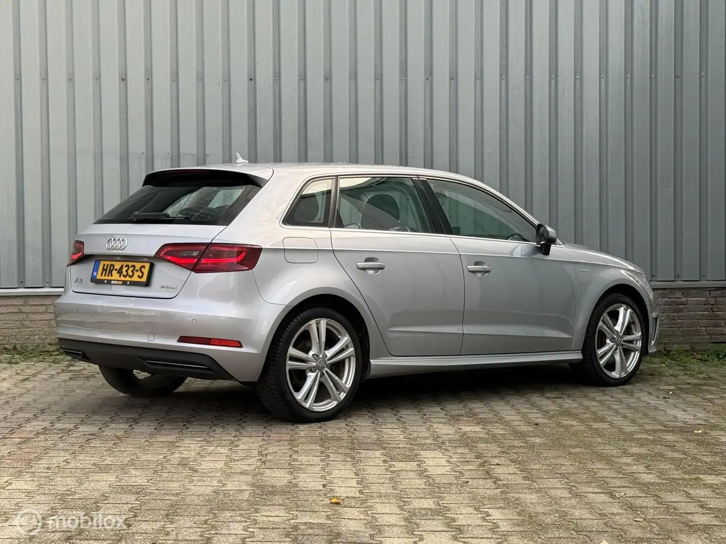Audi A3 Sportback 1.4 e-tron PHEV | Stoelverw. | Cruise |L Gris - 2