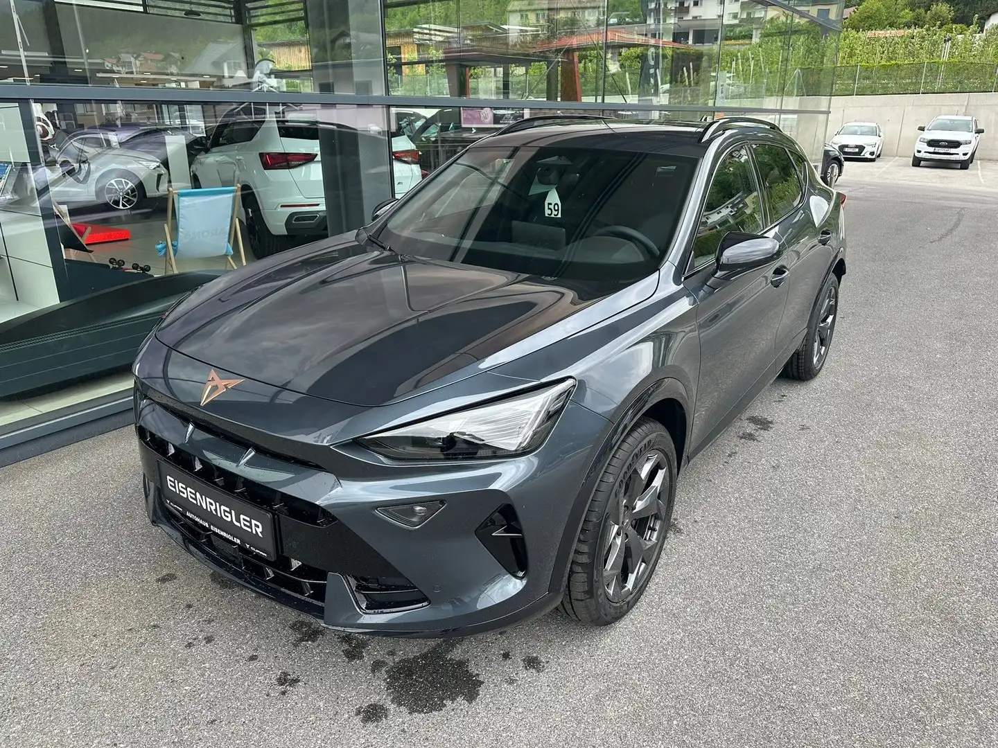 CUPRA Formentor 2.0 TSI 204 PS DSG 4Drive Grau - 1