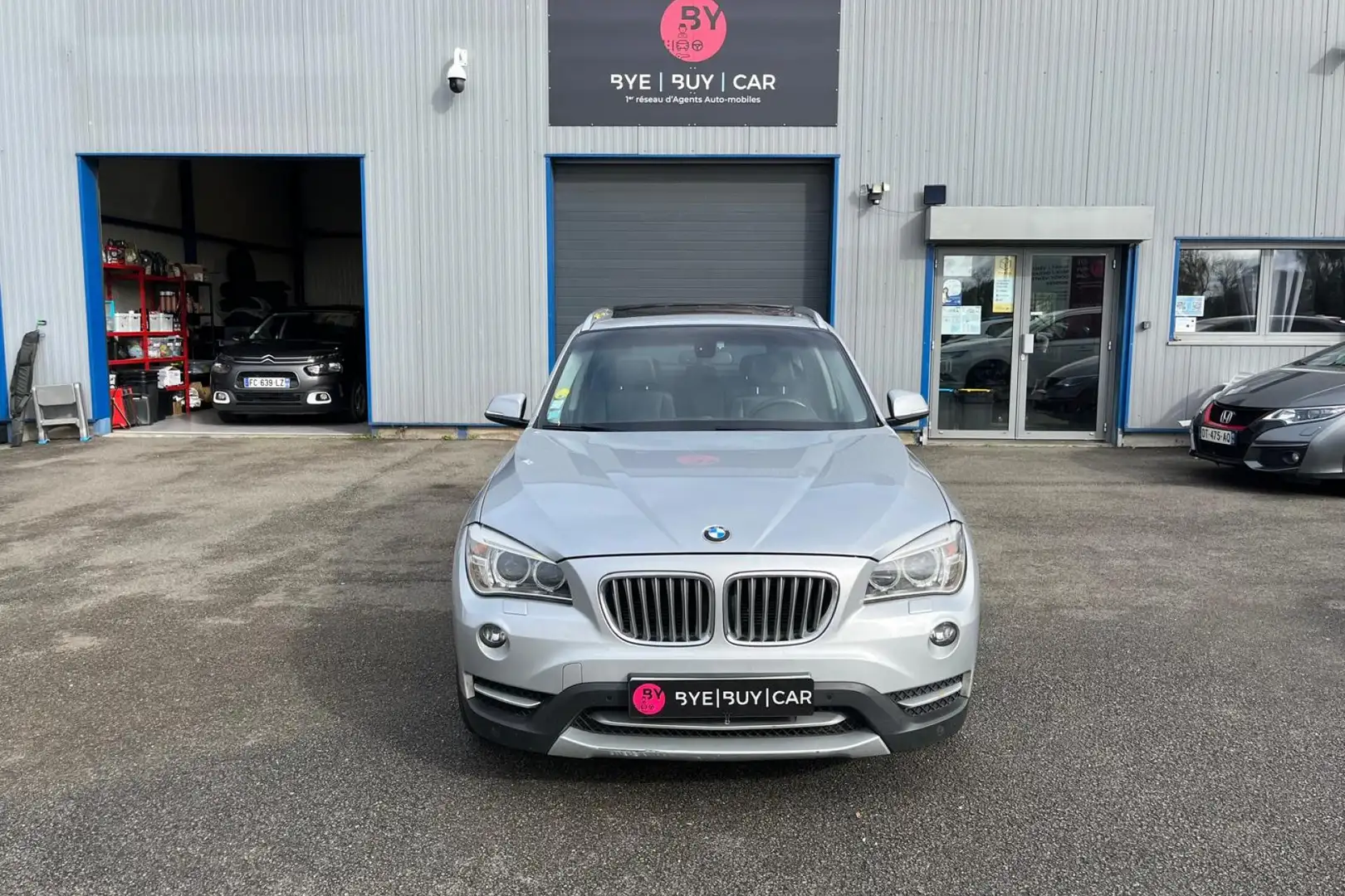BMW X1 xDrive 25d 218ch BVA LCI xLine PHASE 2 toit ouvrant 4x4 gtie 12 mois Gris - 2