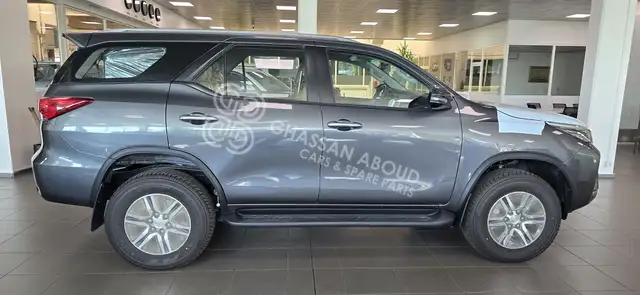 Toyota Fortuner 2.7 L P EXPORT OUT EU ONLY