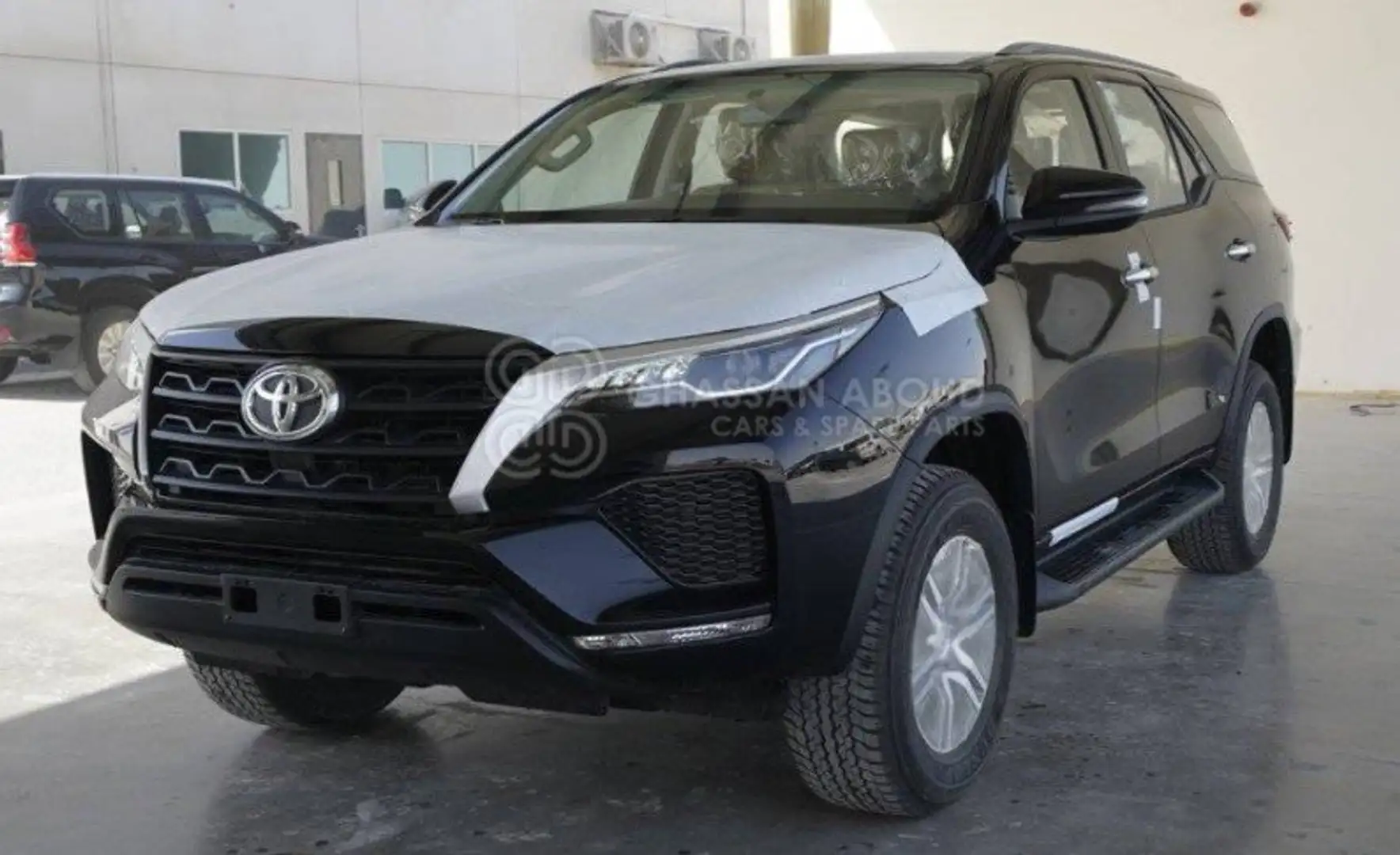 Toyota Fortuner 2.7 L P EXPORT OUT EU ONLY Wit - 1