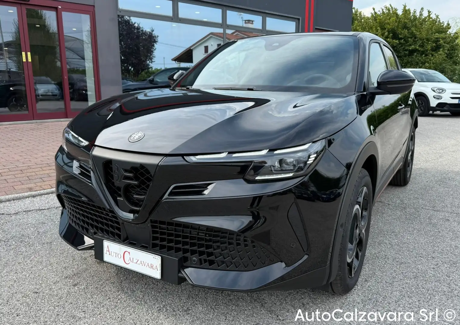 Alfa Romeo Junior 1.2 136 CV Hybrid eDCT6 Speciale / RJA23870 Nero - 1