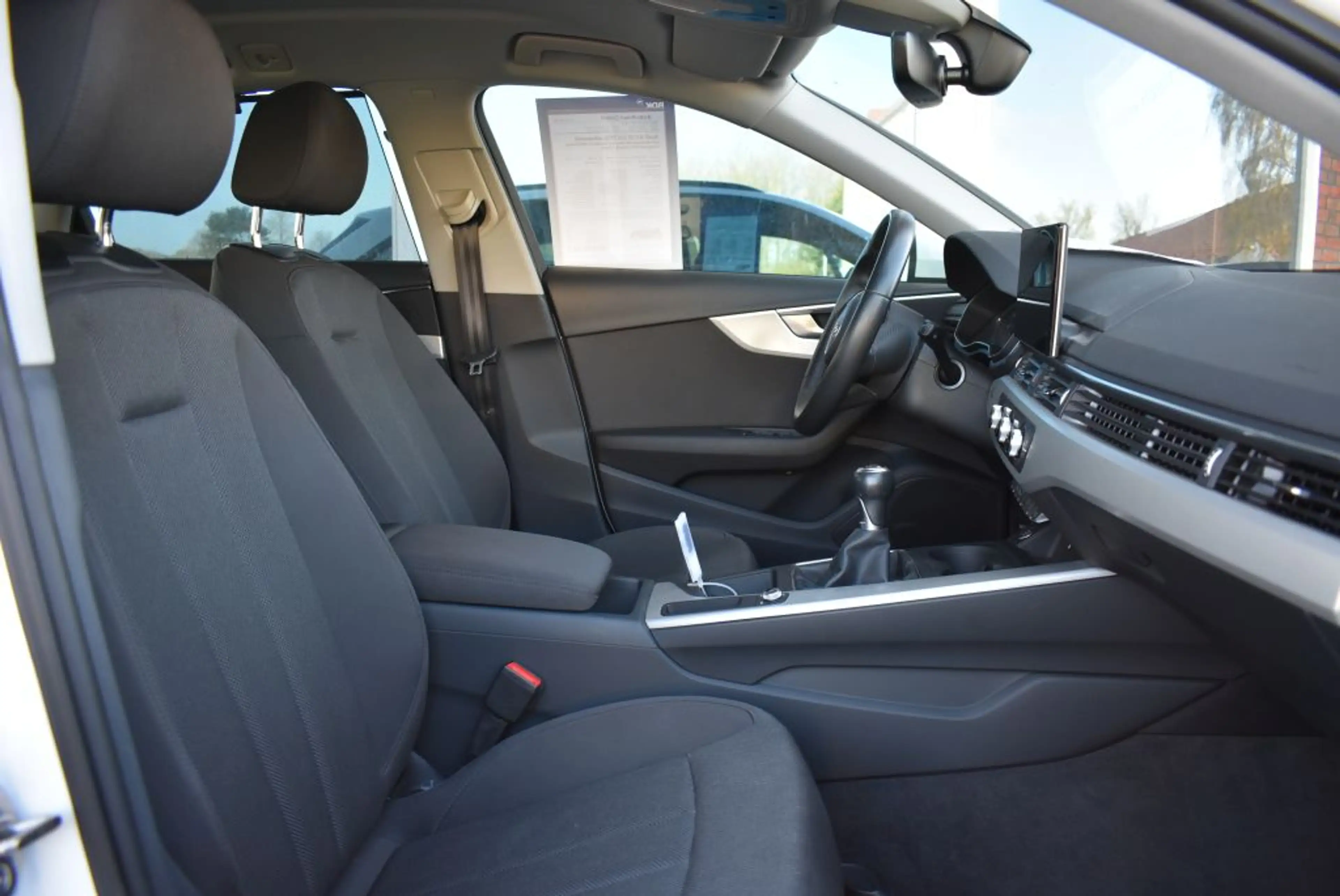 Audi A4 Avant 35 TFSI advanced LED-Scheinwerfer Navi Alu K — photo 8