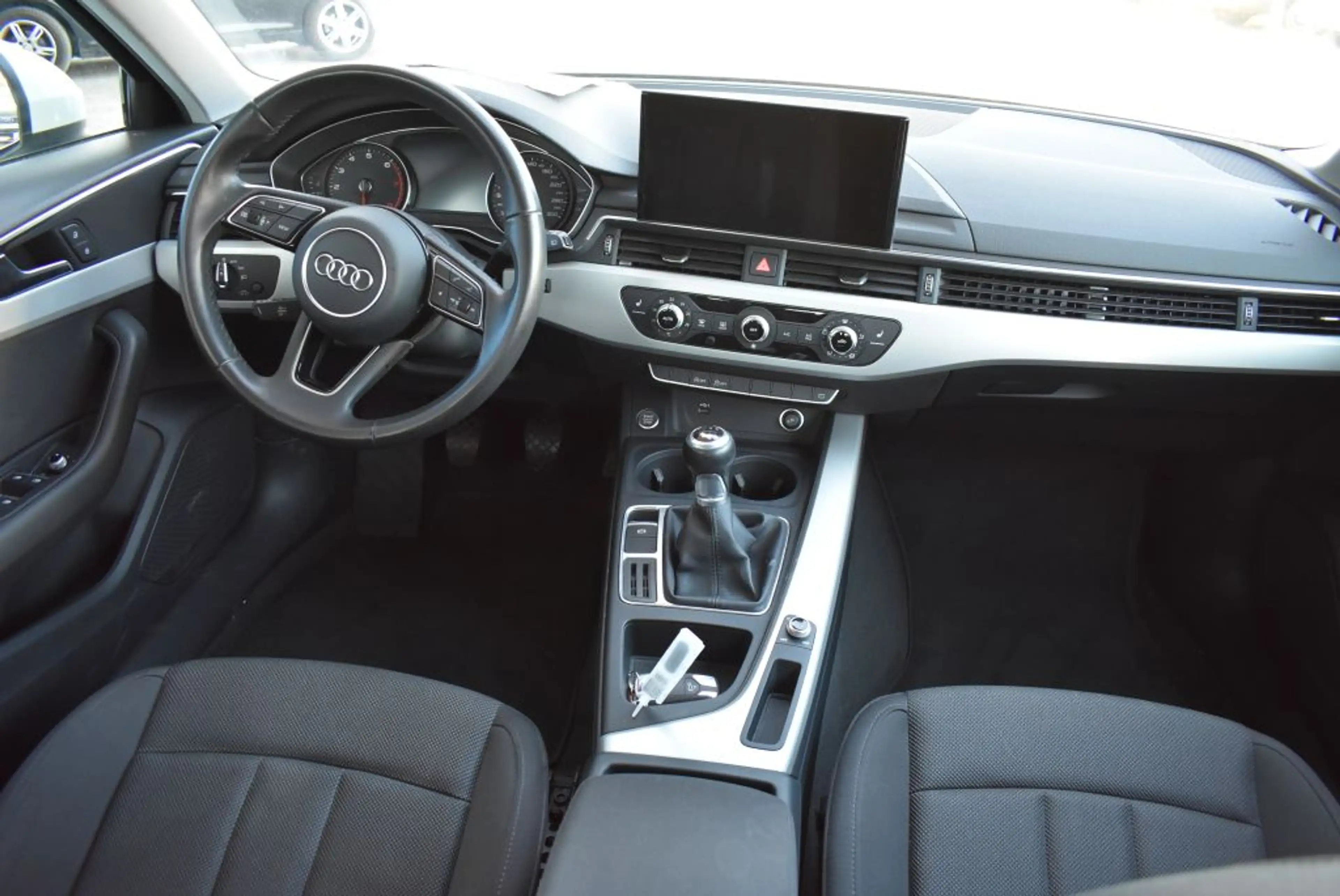 Audi A4 Avant 35 TFSI advanced LED-Scheinwerfer Navi Alu K — photo 7