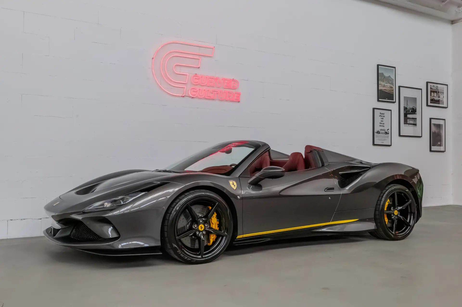 페라리 F8 Spider 2021 건메탈 사진 5