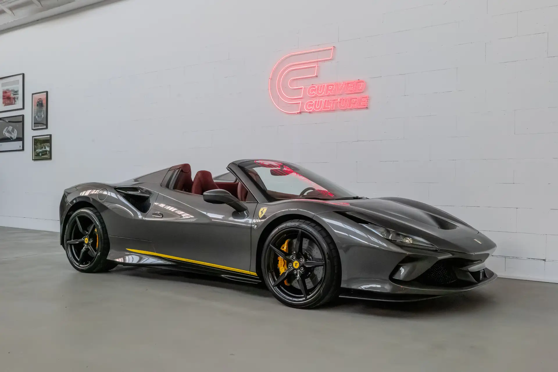 페라리 F8 Spider 2021 건메탈 사진 8
